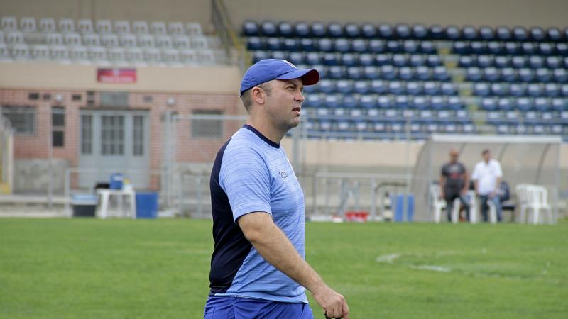 Paraná terá, diante do Sampaio Corrêa, o comando do interino Ademir Fesan Paraná terá, diante do Sampaio Corrêa, o comando do interino Ademir Fesan